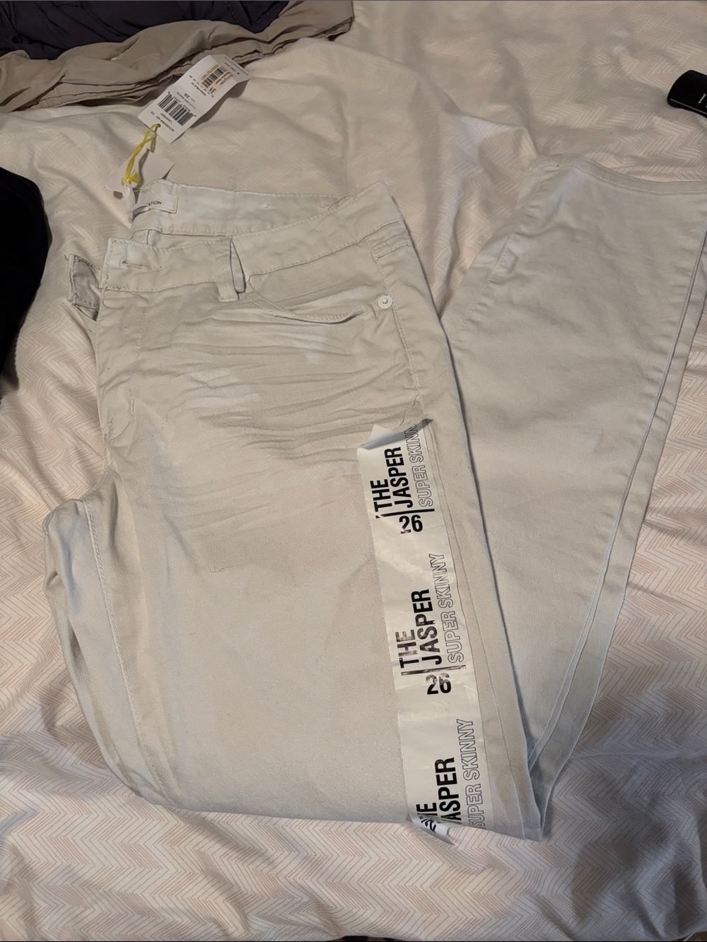 Super Skinny BCBG Jasper Pants in White - 26 NWT